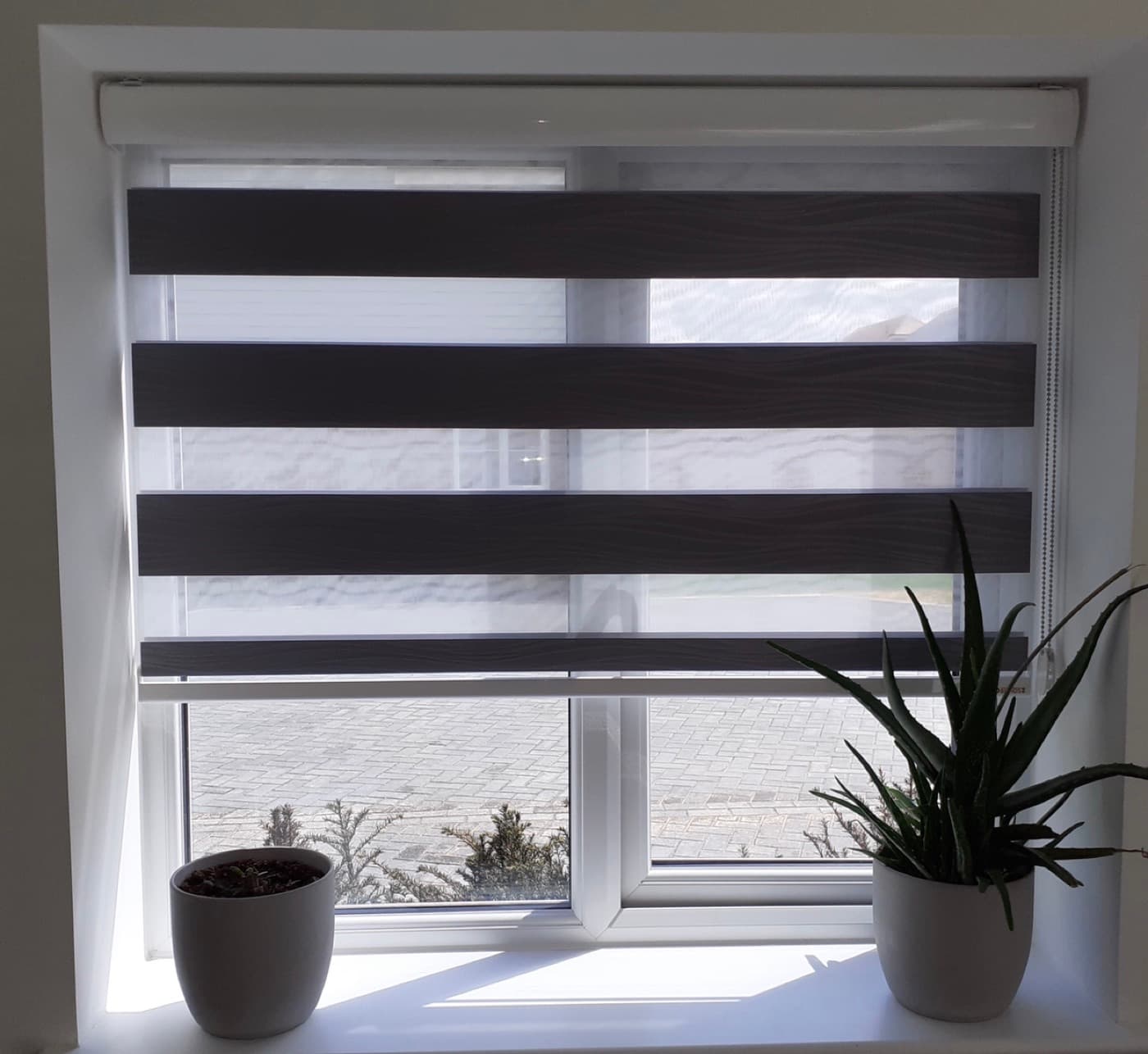Zebra / Day & Night Blinds, install 5
